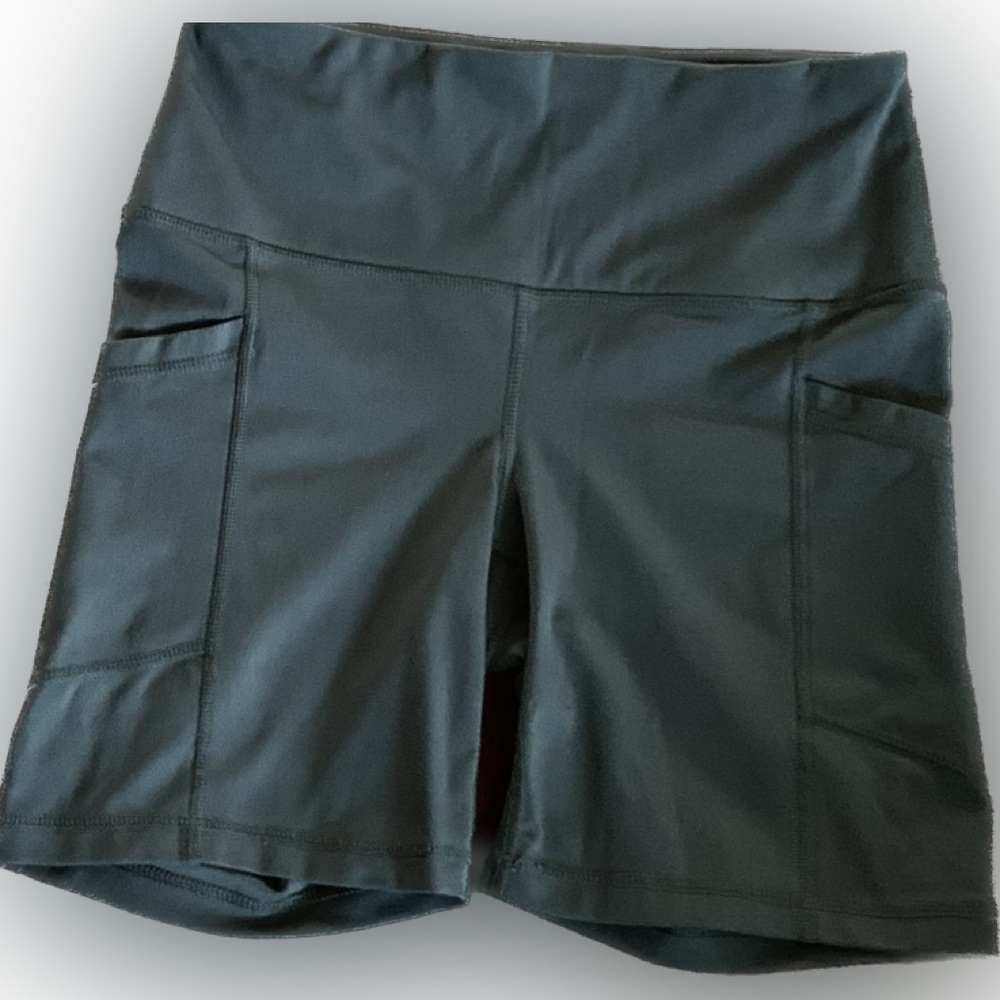 Yogalicious Lux Active Yoga Gym Biker Poly Spandex Booty Power Shorts Small S